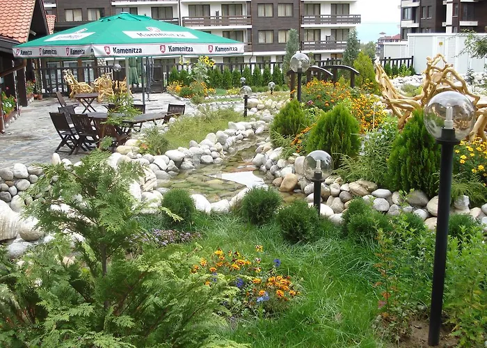 Отель Bansko Holiday Apartments